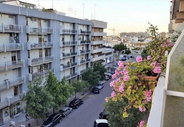 Le Dimore Di Luciana - Suites & Apartments Lecce Dış mekan fotoğraf